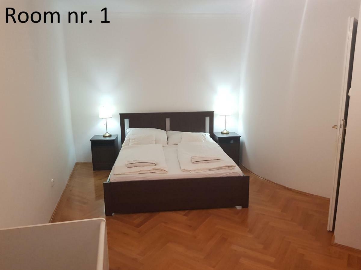 Zoli Apartmanok-Zoli Koelcsey 19 Villa Hajdúszoboszló Екстериор снимка