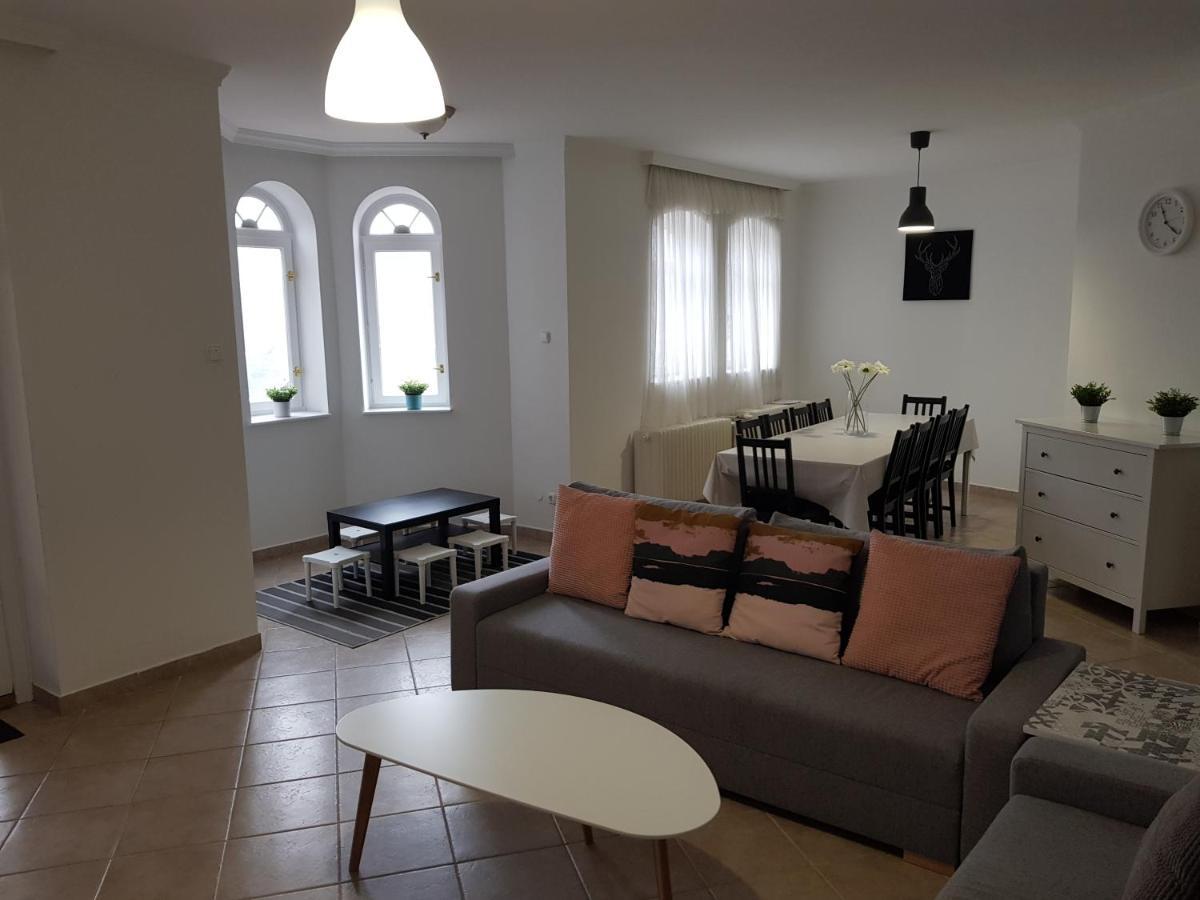 Zoli Apartmanok-Zoli Koelcsey 19 Villa Hajdúszoboszló Екстериор снимка